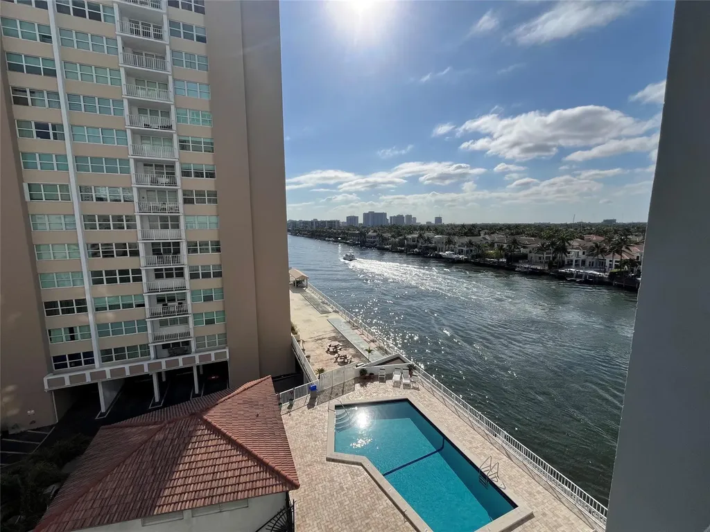 1400 S Ocean Drive Hollywood FL 33019