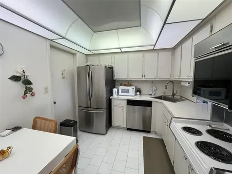 1400 S Ocean Drive Hollywood FL 33019
