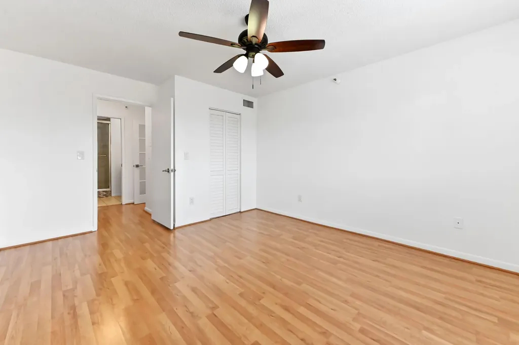 140 Yacht Club Way Hypoluxo FL 33462