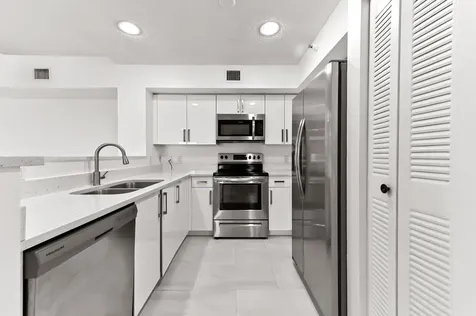 140 Yacht Club Way Hypoluxo FL 33462