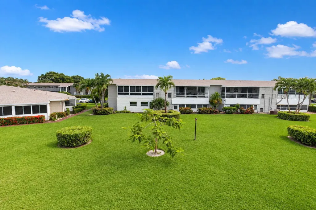 309 Circle Drive S Boynton Beach FL 33435