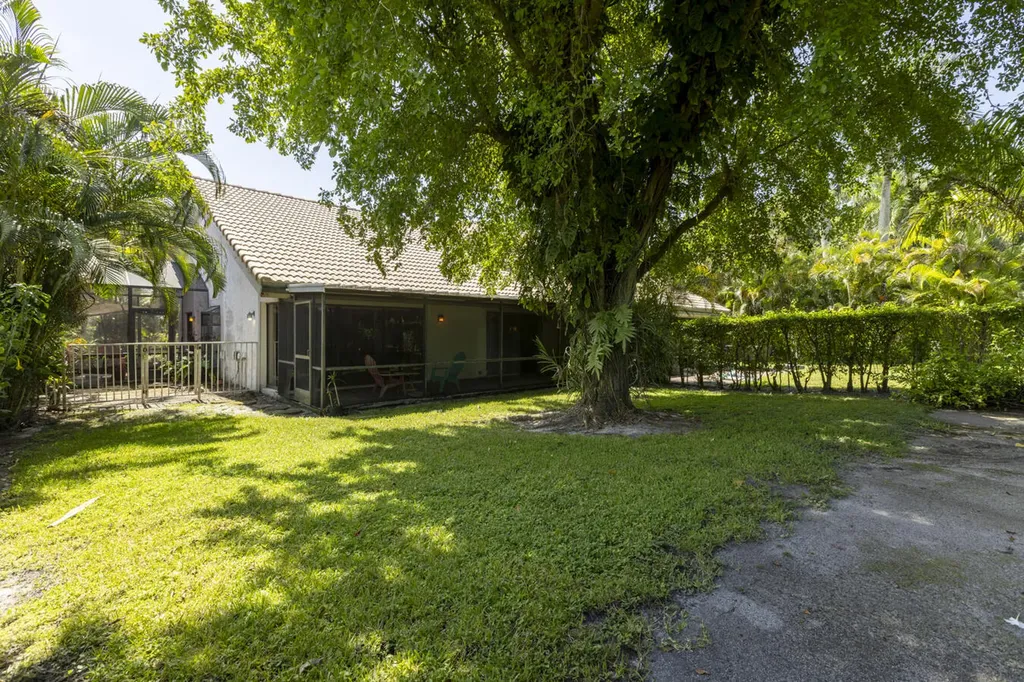 9875 Erica Court Boca Raton FL 33496