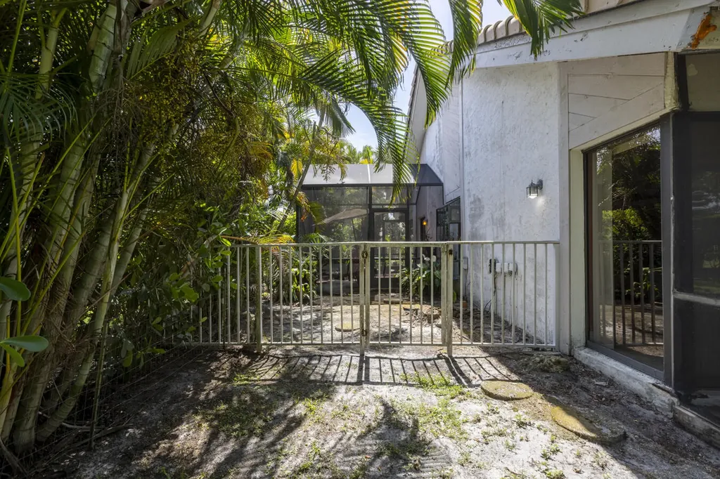 9875 Erica Court Boca Raton FL 33496