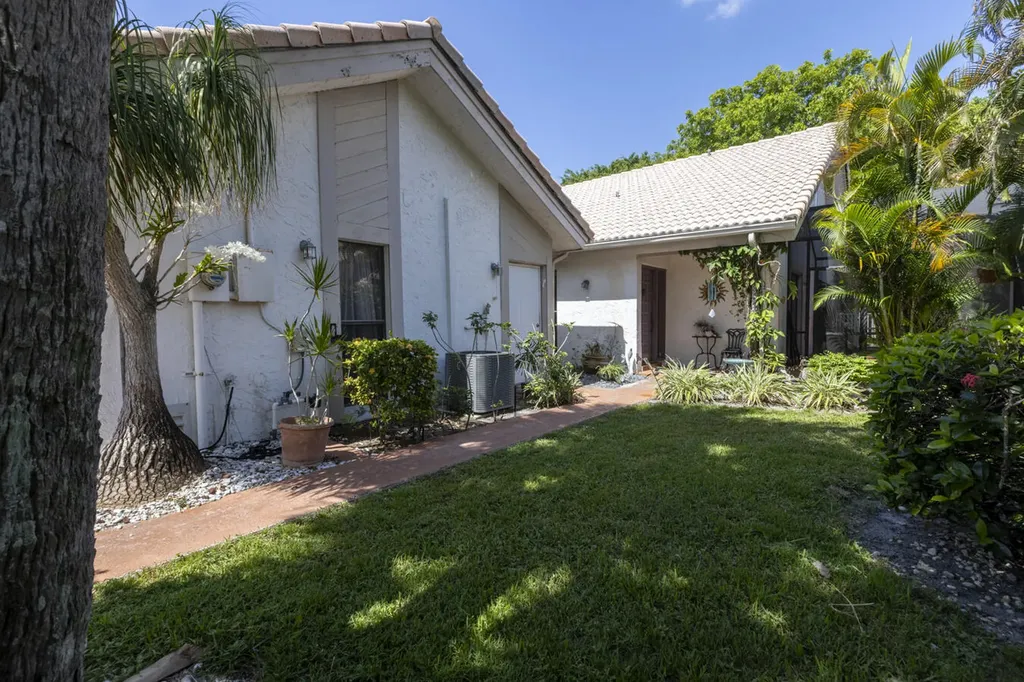 9875 Erica Court Boca Raton FL 33496