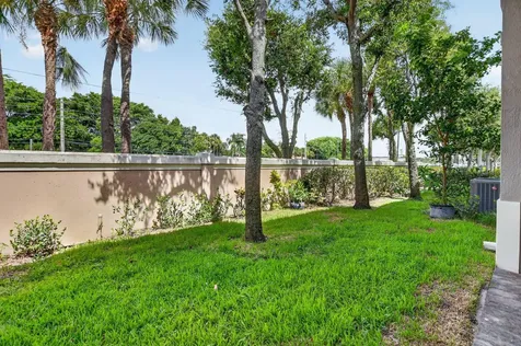 76 Landau Street Boynton Beach FL 33426