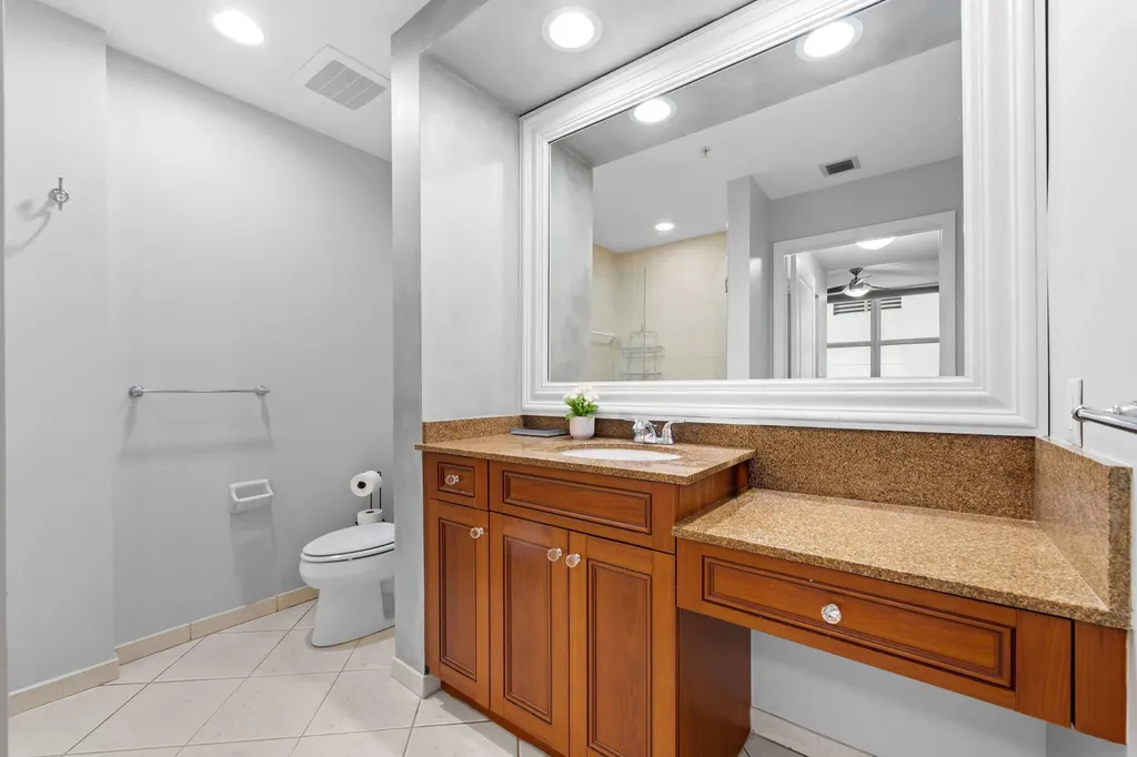 347 N New River Drive E Fort Lauderdale FL 33301