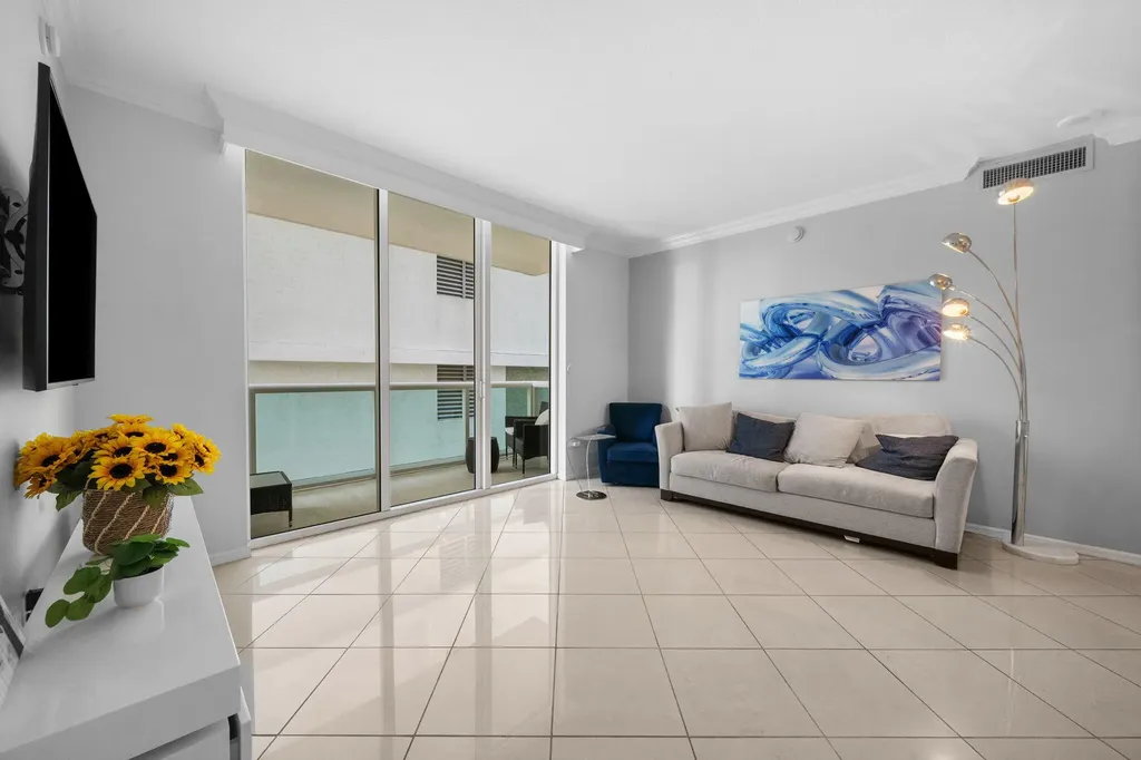 347 N New River Drive E Fort Lauderdale FL 33301