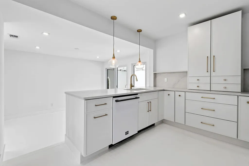 1201 N Ocean Breeze Lake Worth Beach FL 33460