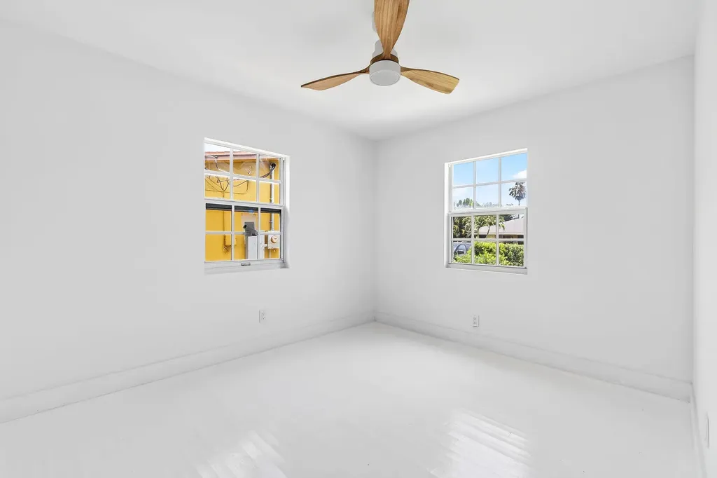 1201 N Ocean Breeze Lake Worth Beach FL 33460
