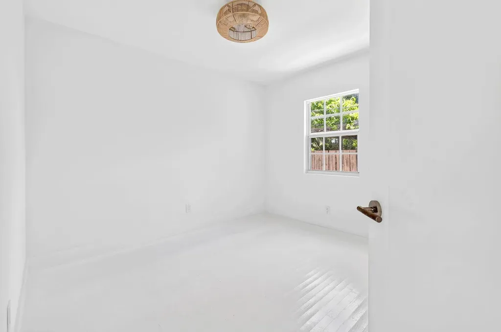 1201 N Ocean Breeze Lake Worth Beach FL 33460
