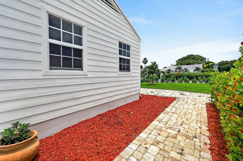 1201 N Ocean Breeze Lake Worth Beach FL 33460