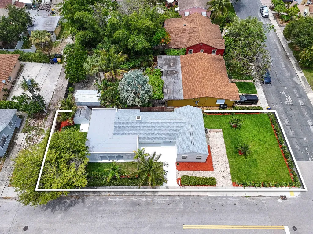 1201 N Ocean Breeze Lake Worth Beach FL 33460