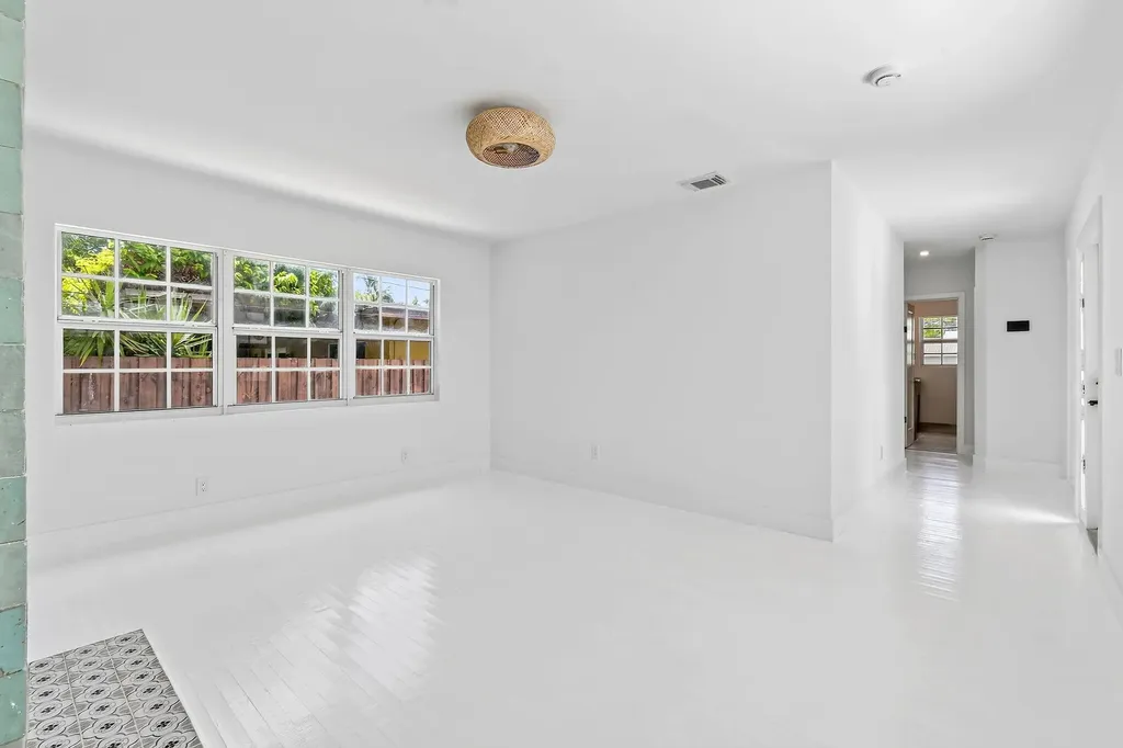 1201 N Ocean Breeze Lake Worth Beach FL 33460