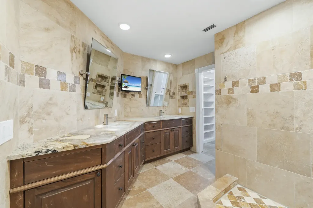2359 Treasure Isle Drive Palm Beach Gardens FL 33410
