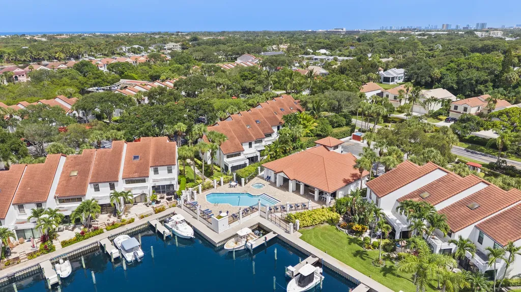 2359 Treasure Isle Drive Palm Beach Gardens FL 33410