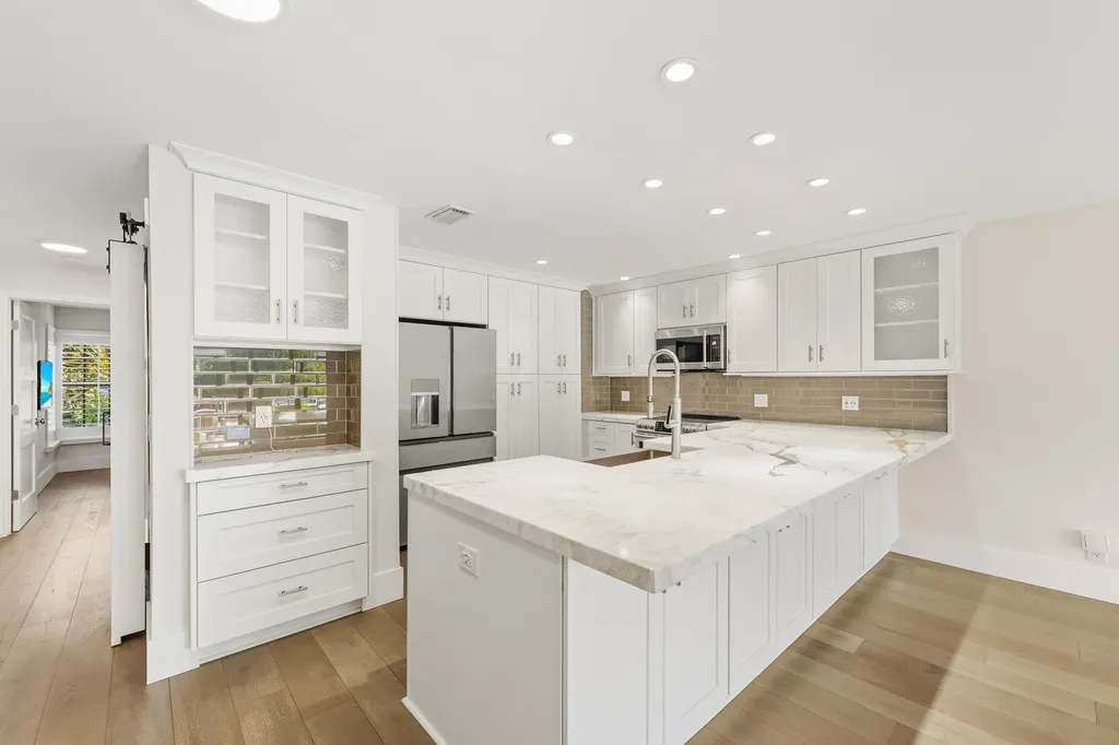 2359 Treasure Isle Drive Palm Beach Gardens FL 33410