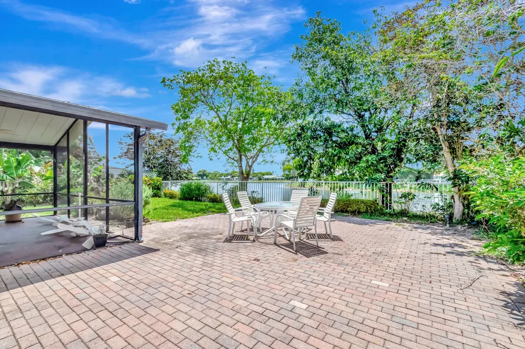 5048 Brian Boulevard Boynton Beach FL 33472