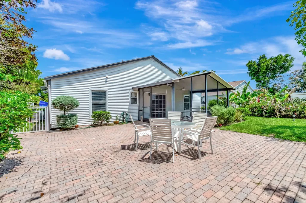 5048 Brian Boulevard Boynton Beach FL 33472