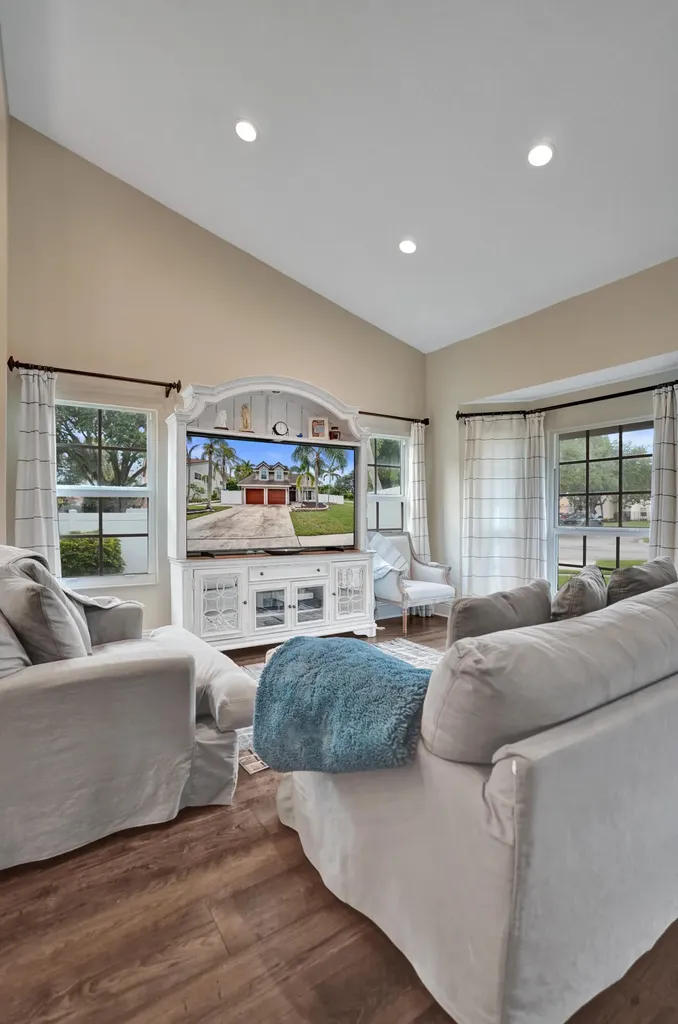 6400 NW 57th Lane Parkland FL 33067