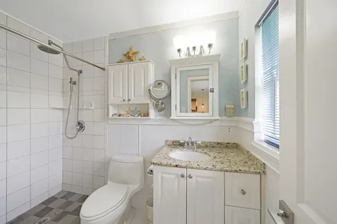 330 NE 48th Street Oakland Park FL 33334