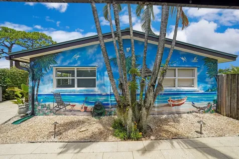 330 NE 48th Street Oakland Park FL 33334