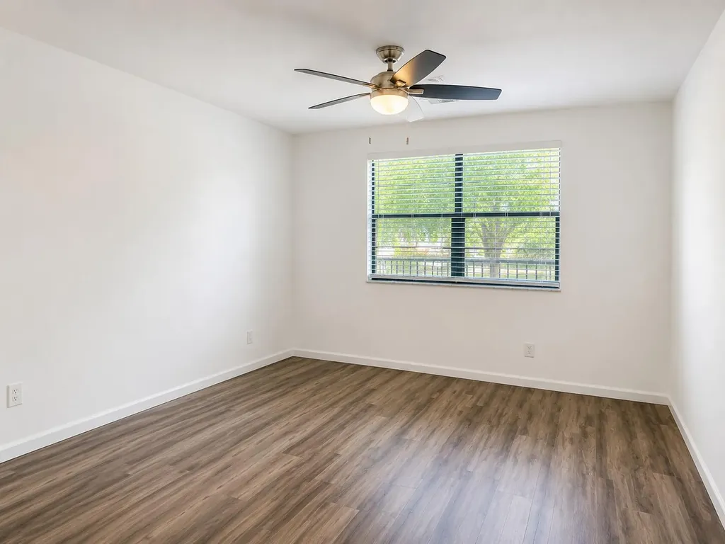 1363 NW 94th Way Coral Springs FL 33071