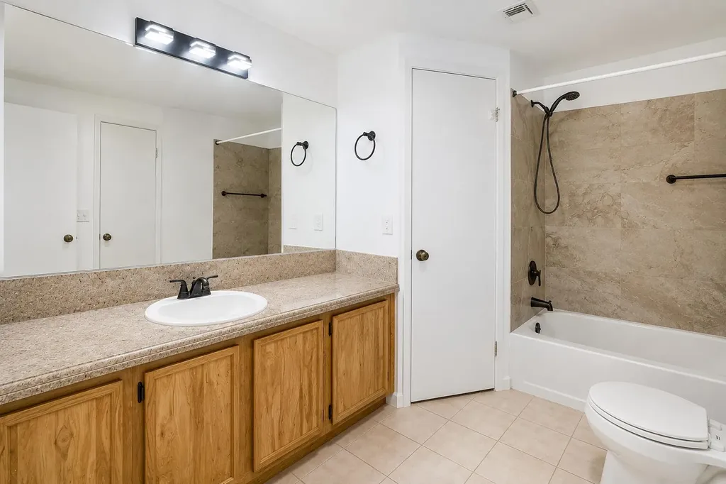 1363 NW 94th Way Coral Springs FL 33071