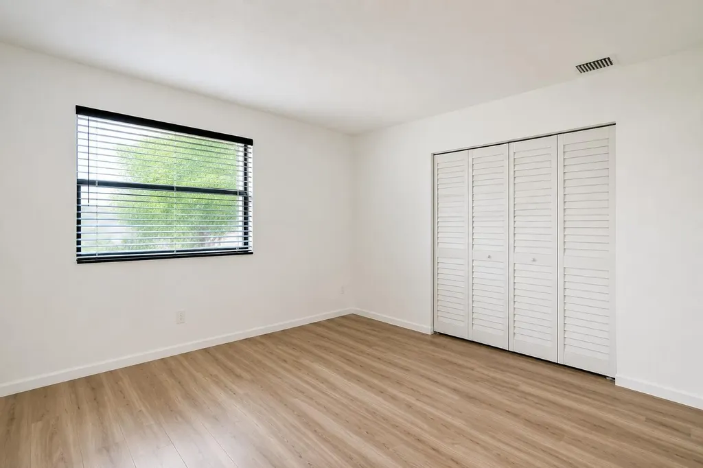 1363 NW 94th Way Coral Springs FL 33071