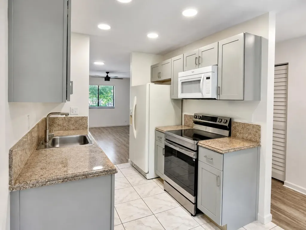 1363 NW 94th Way Coral Springs FL 33071