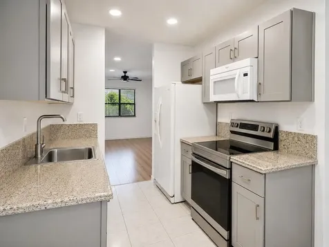 1363 NW 94th Way Coral Springs FL 33071