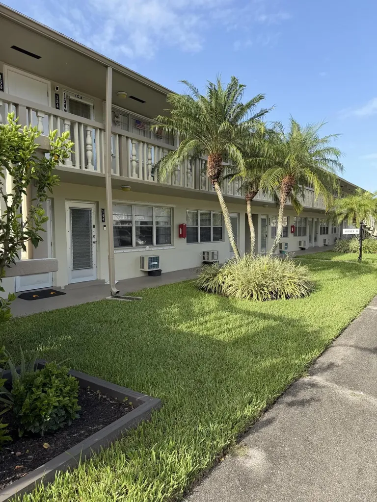 155 Sussex H West Palm Beach FL 33417