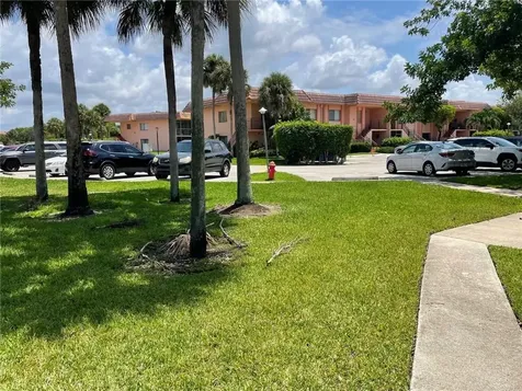 235 Lakeview Drive Weston FL 33326