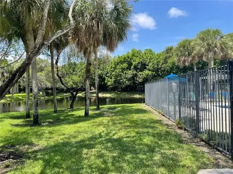 235 Lakeview Drive Weston FL 33326