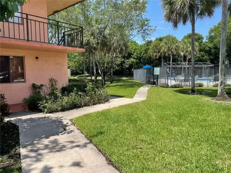 235 Lakeview Drive Weston FL 33326