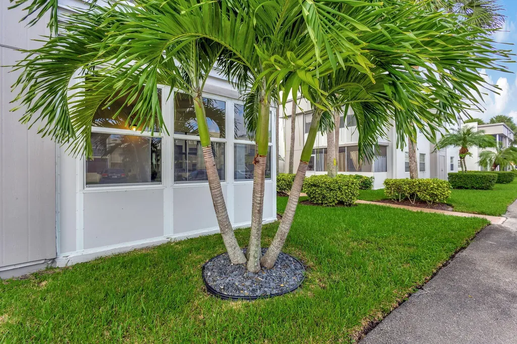 161 Normandy Lane Delray Beach FL 33484