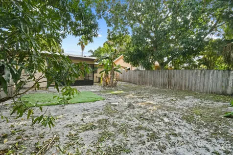 8401 SE Sunset Street Hobe Sound FL 33455
