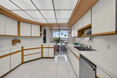 3140 S Ocean Boulevard Palm Beach FL 33480