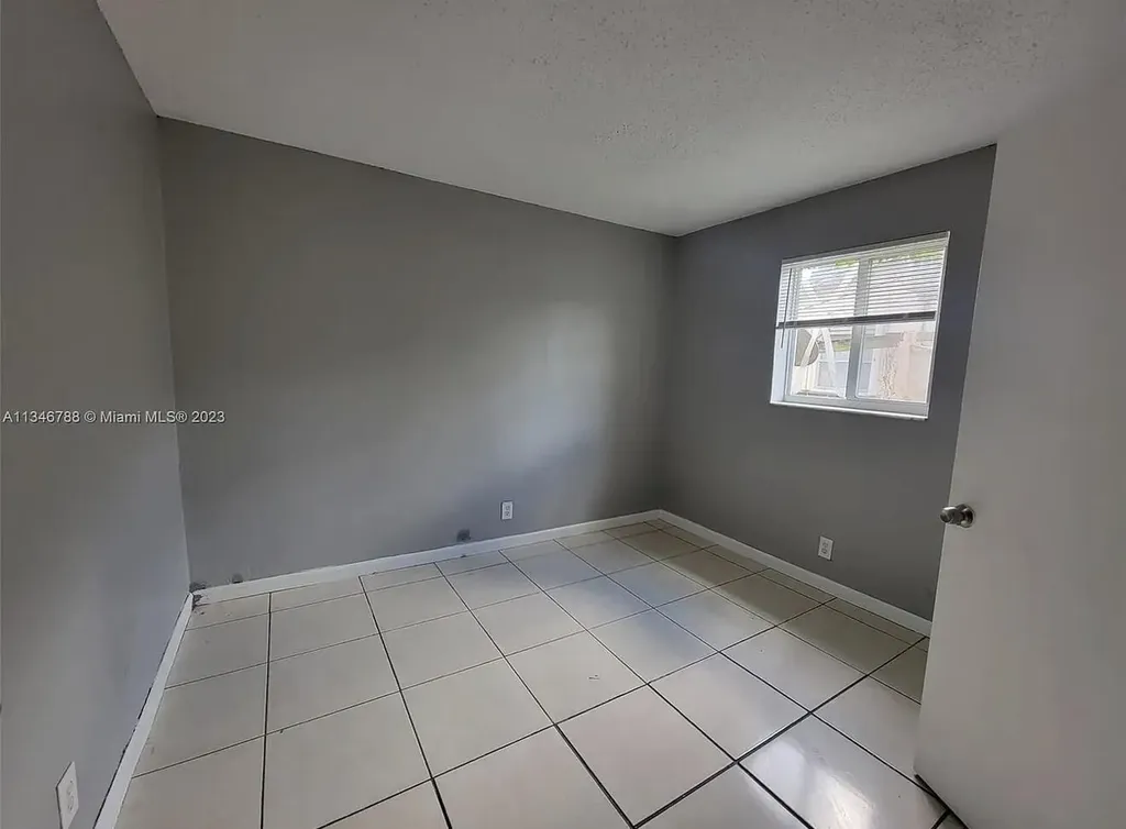 2070 NW 28th Terrace Fort Lauderdale FL 33311