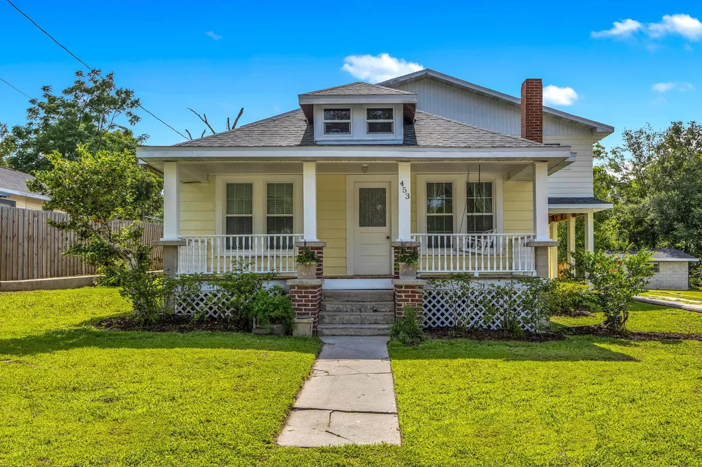 453 Bell Avenue Brooksville FL 34601