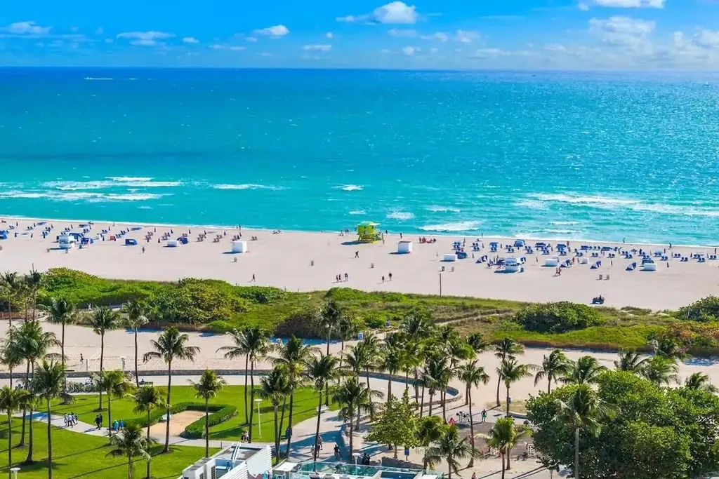 530 Ocean Drive Miami Beach FL 33139