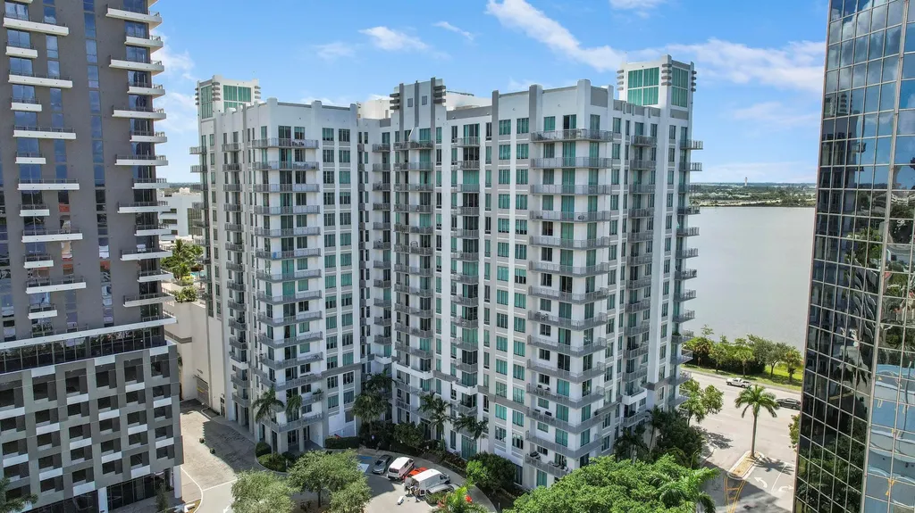 300 S Australian Avenue West Palm Beach FL 33401
