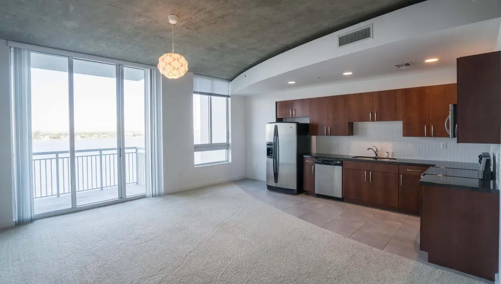 300 S Australian Avenue West Palm Beach FL 33401