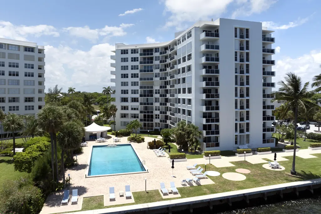 2800 N Flagler Drive West Palm Beach FL 33407