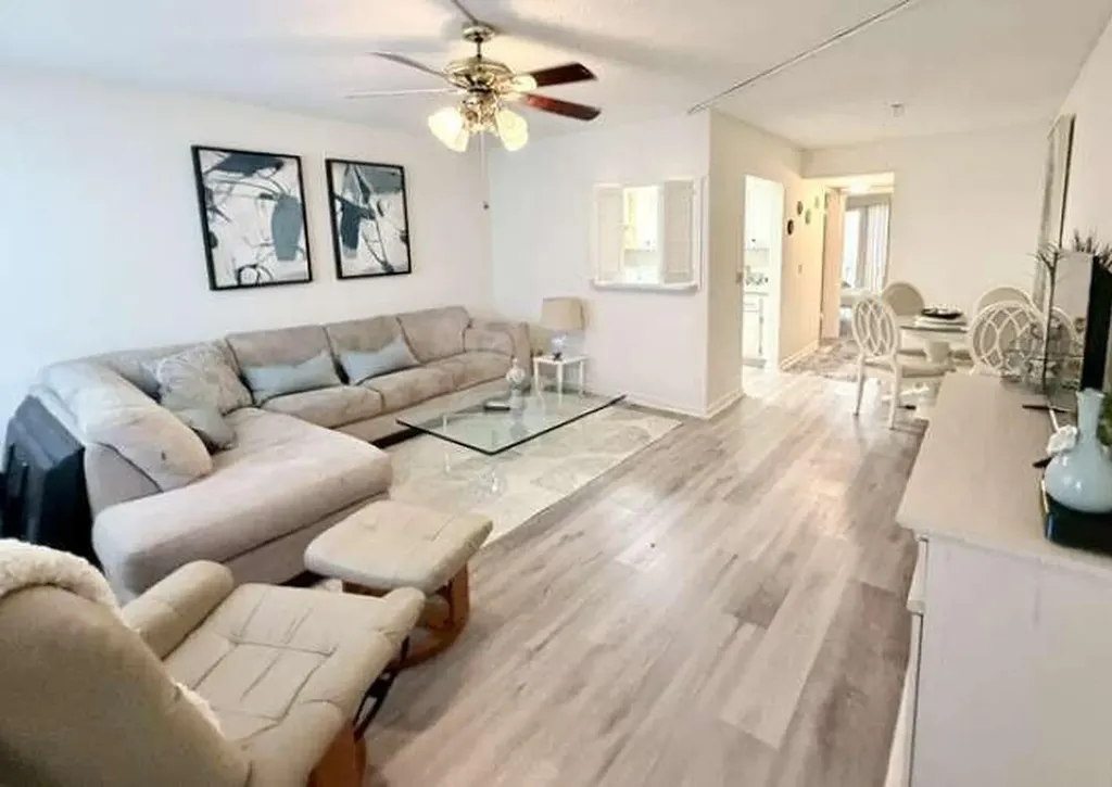 54 Upminster C Deerfield Beach FL 33442