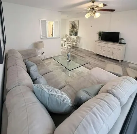 54 Upminster C Deerfield Beach FL 33442