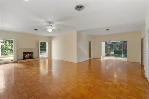 24 N Via Lucindia Sewalls Point FL 34996