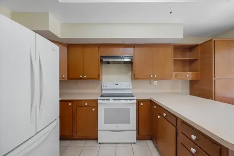 24 N Via Lucindia Sewalls Point FL 34996