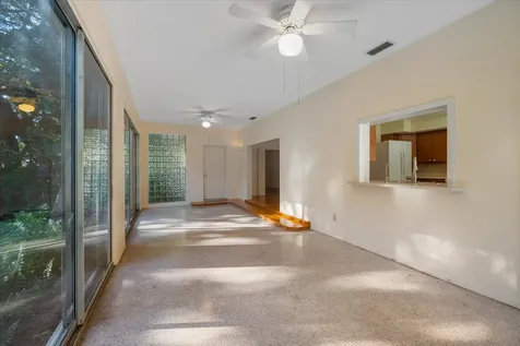 24 N Via Lucindia Sewalls Point FL 34996