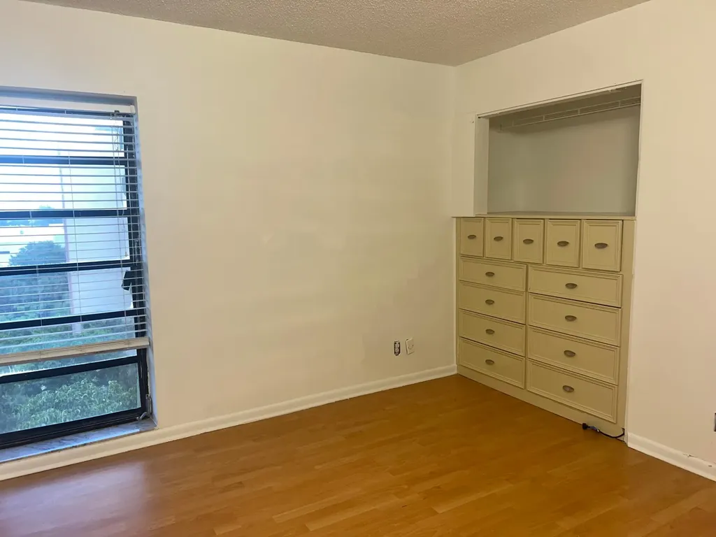 2202 S Cypress Bend Drive Pompano Beach FL 33069