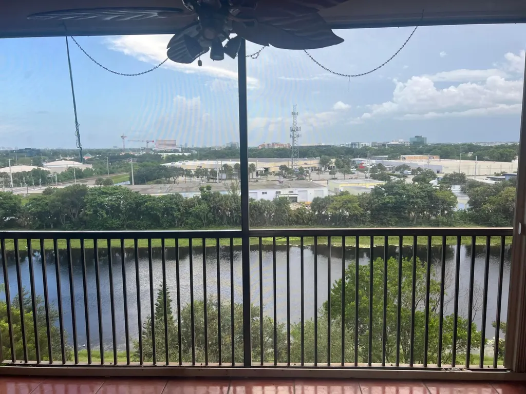 2202 S Cypress Bend Drive Pompano Beach FL 33069